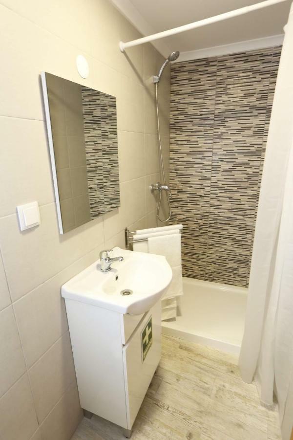 E5Tudio Esq. Apartment Peniche Bagian luar foto