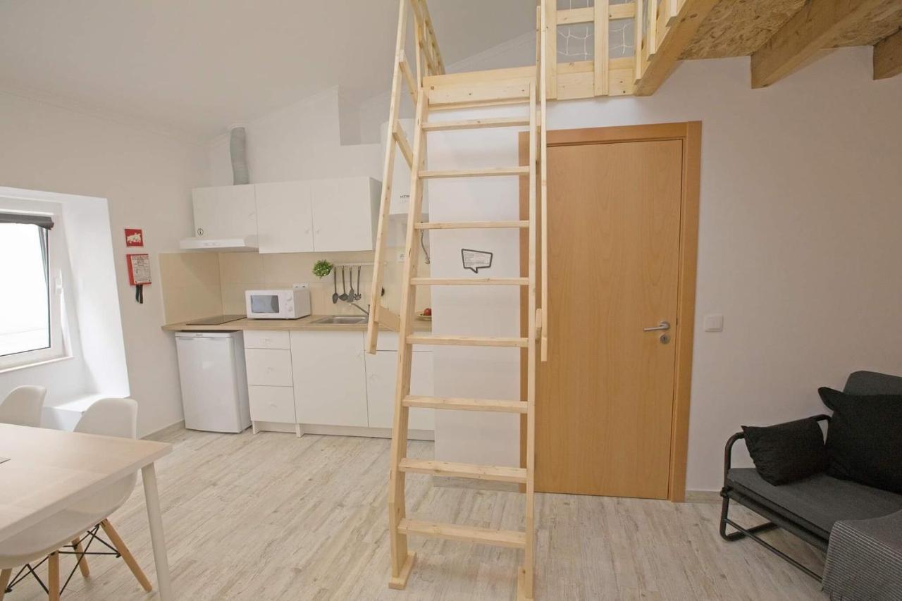 E5Tudio Esq. Apartment Peniche Bagian luar foto